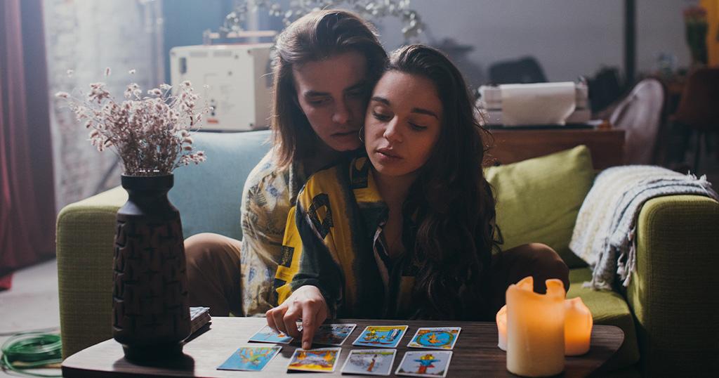 Tarot and Love: How to Use the Cards for Relationship Insight