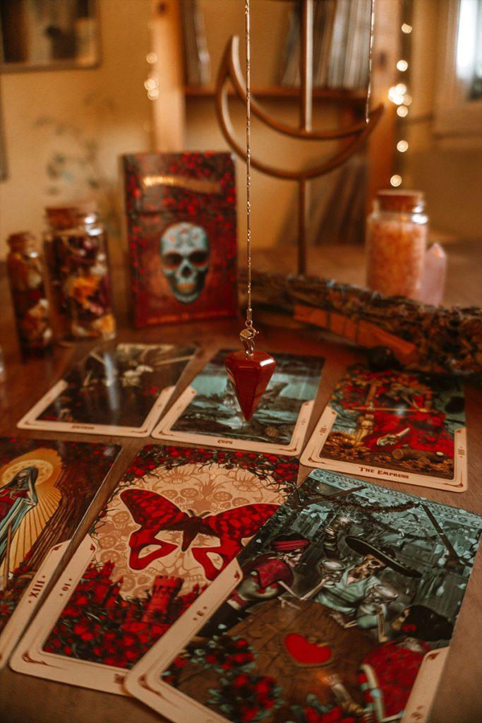 The Dark Side of Tarot - Using Shadow Work to Heal and Transform 3